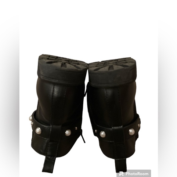 Children’s Place Black Moto Booties. EUC. Size 2. - Picture 3 of 7